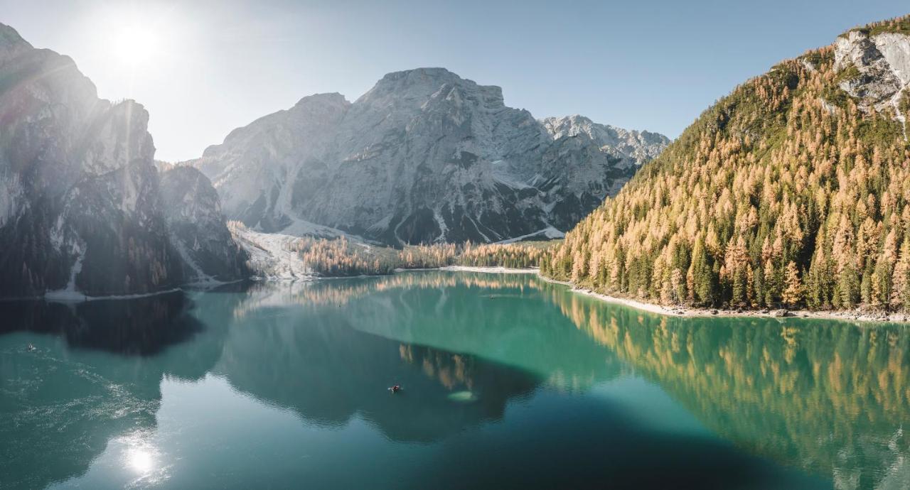 Hotel Edelweiss Braies  Bagian luar foto