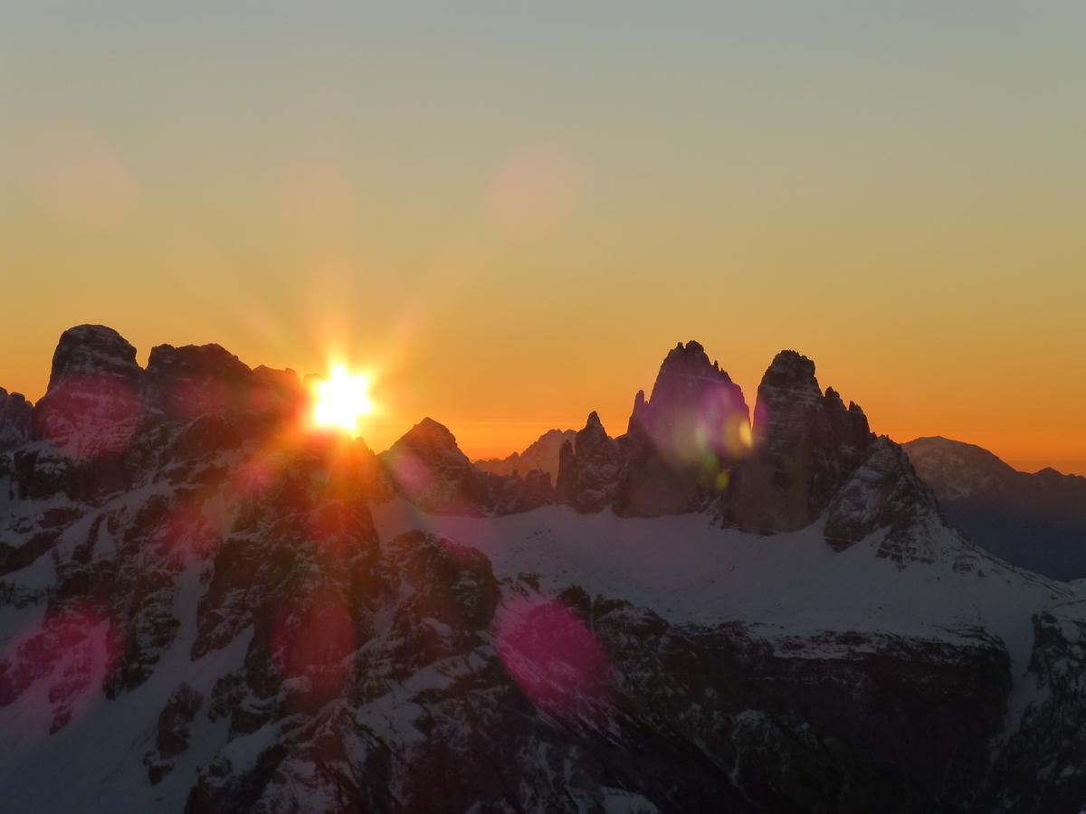 Hotel Edelweiss Braies  Bagian luar foto